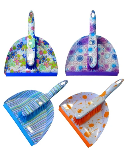 Smetáček s lopatkou vzor - LF 7672.jpg Smetáček s lopatkou vzor - LF 7672.jpg