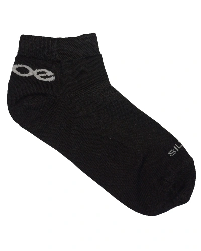 SE STŘÍBREM černá 800x1000.jpg