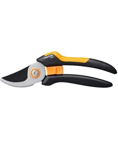 Nůžky FISKARS SOLID M P321 ruční dvousečné 1057162.jpg Nůžky FISKARS SOLID M P321 ruční dvousečné 1057162.jpg